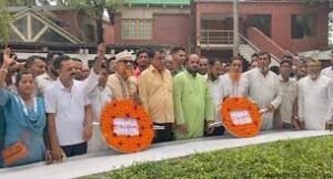 গোপালগঞ্জের টুঙ্গিপাড়ায় মে দিবসে আলোচনাসভা ও জাতির পিতার সমাধিতে শ্রদ্ধা